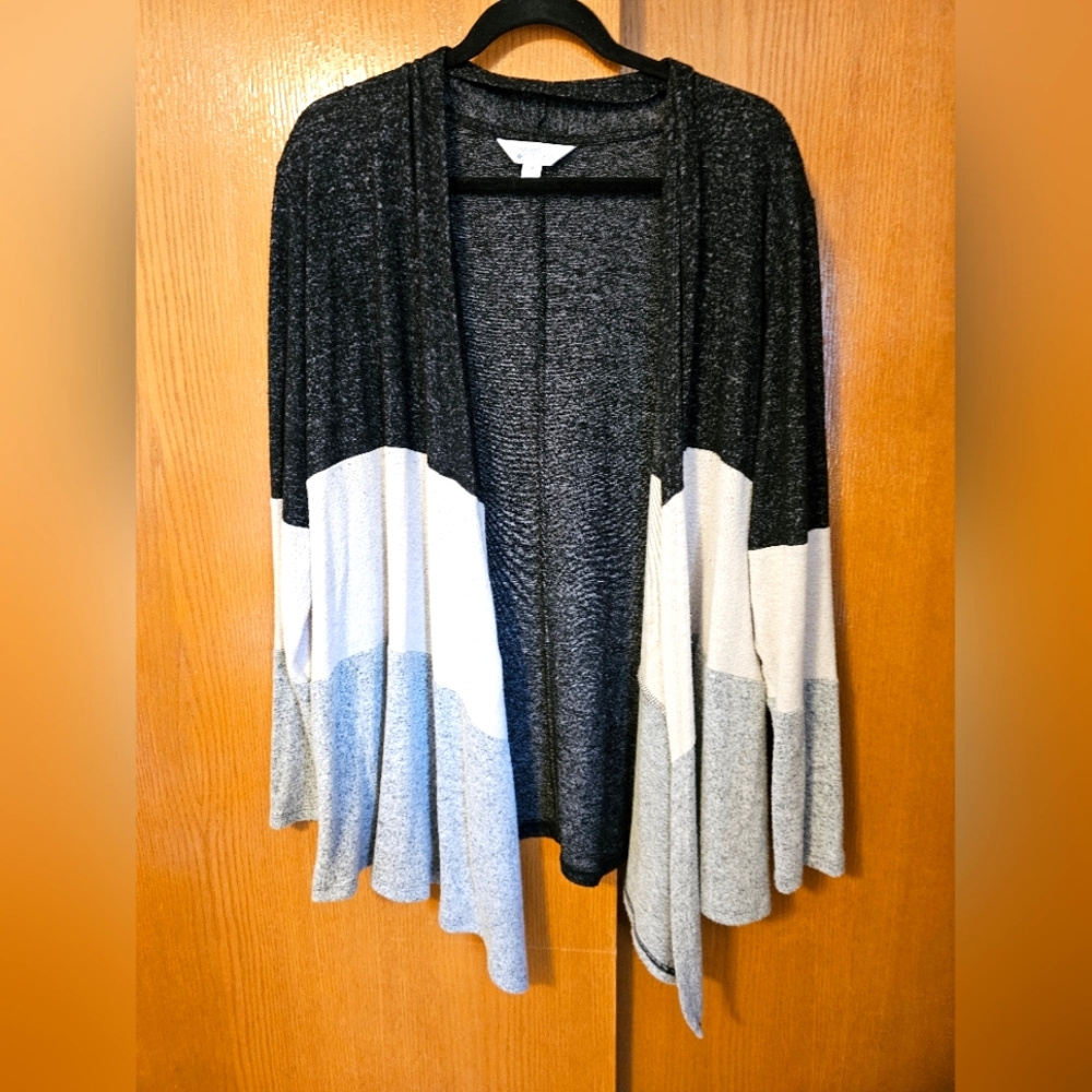 Tri-color cardigan